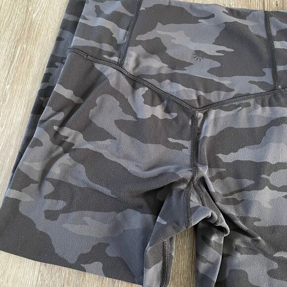 Athleta Elation Camo 7/8 Tight Grey 531310 - Size: Small - Picture 9 of 11